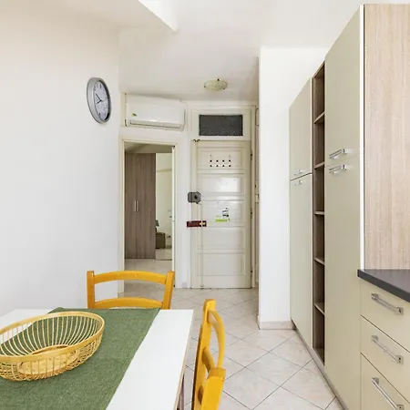 Apartment Mansarda Con Accesso Ciclabile E Al Mare Sanremo